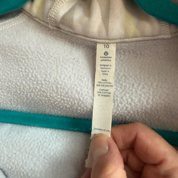 Lululemon scuba size 10 - Picture 3 of 6